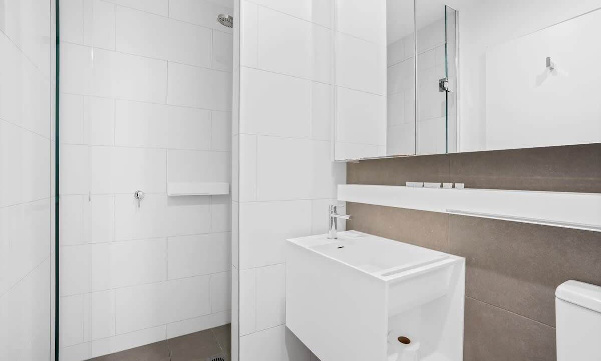 Photo of Bathroom in Docklands