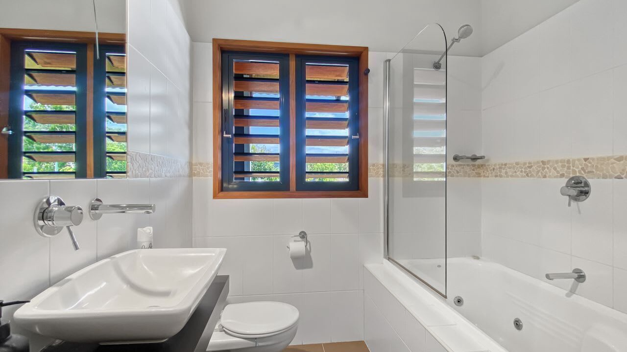 Photo of Bathroom in Nelly Bay