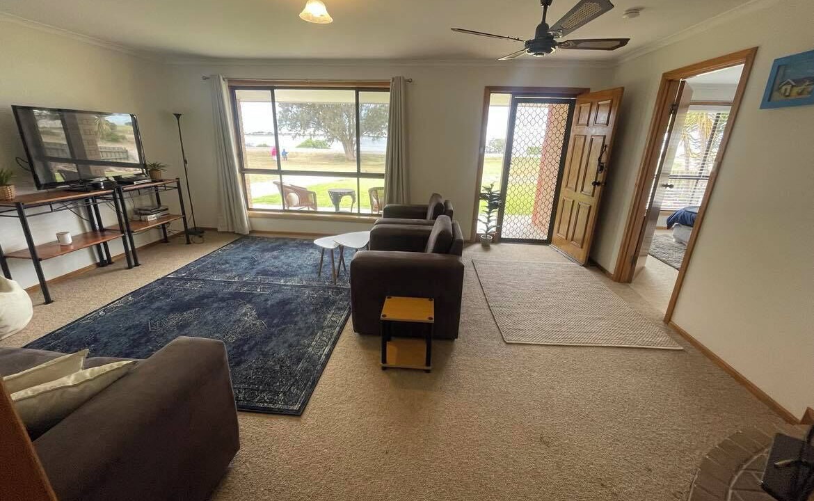 Photo of Livingroom in Melville