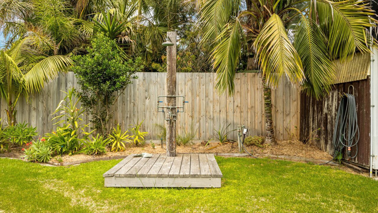 Photo of Outdoor in Indented Head
