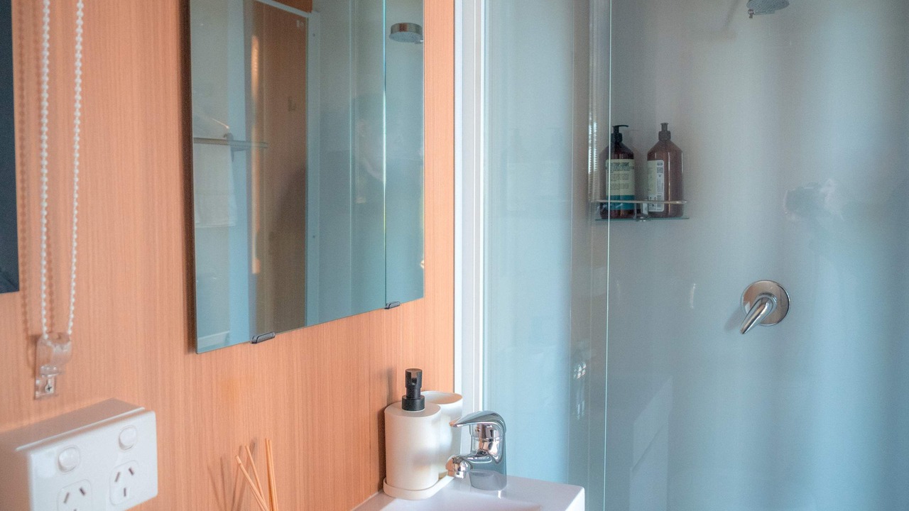 Photo of Bathroom in Brobenah