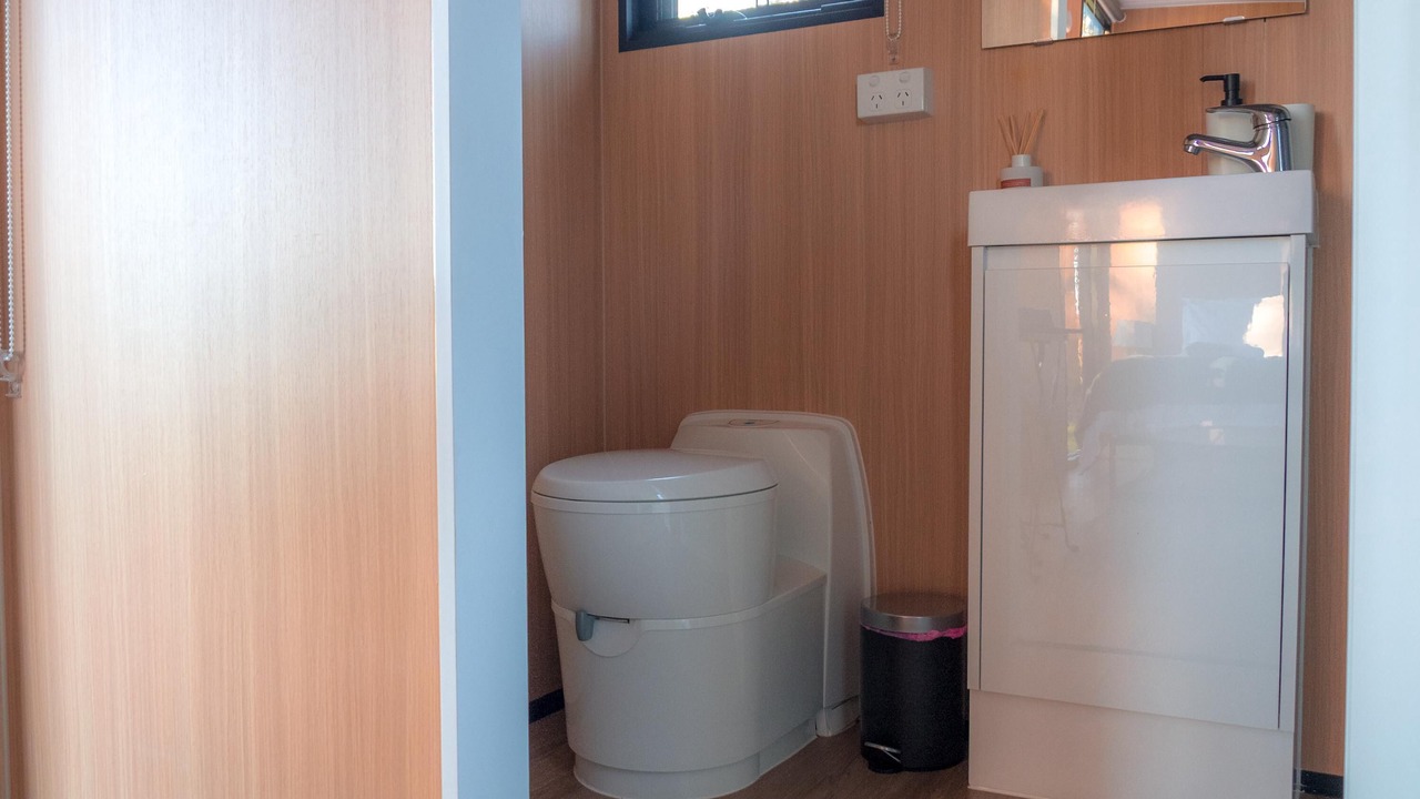 Photo of Bathroom in Brobenah