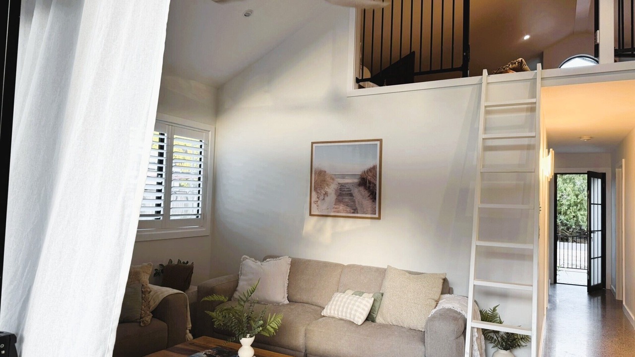 Photo of Livingroom in Horseshoe Bay
