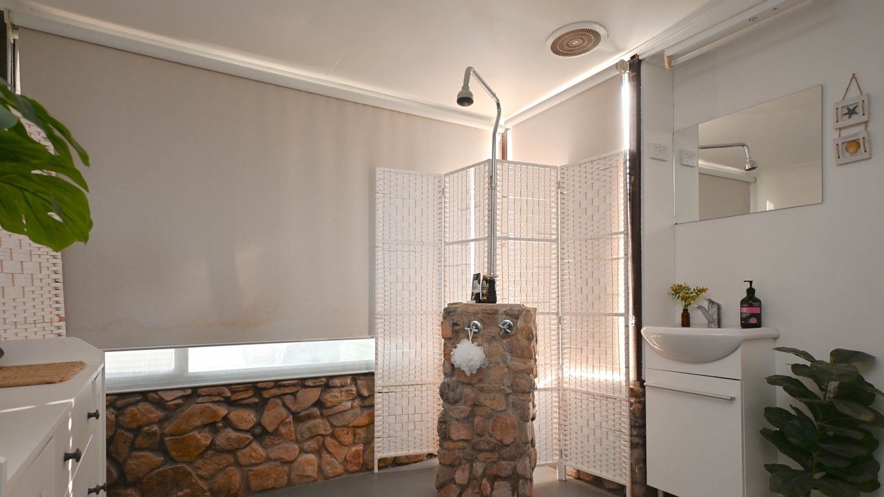 Photo of Bathroom in Flinders Ranges and Outback