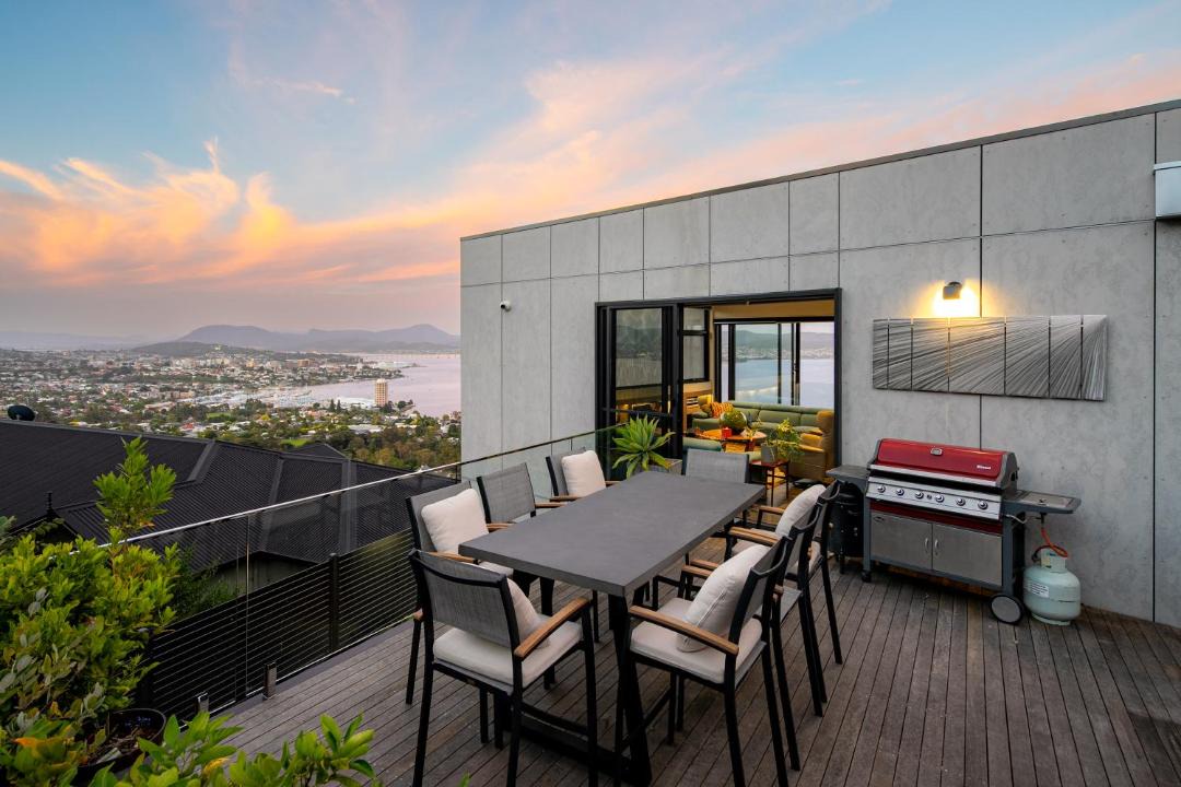 Photo of Patio Balcony in Sandy Bay
