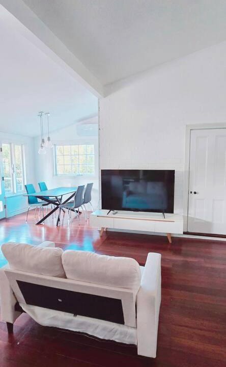 Photo of Livingroom in Midland