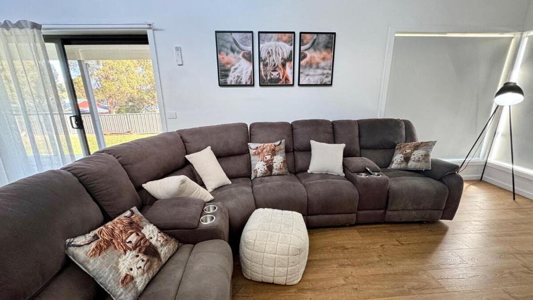 Photo of Livingroom in Bronte Park
