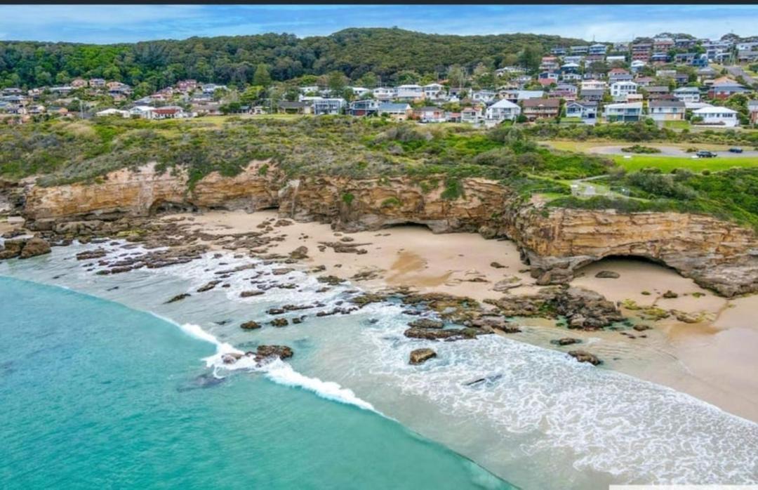 Photo of Others in Caves Beach