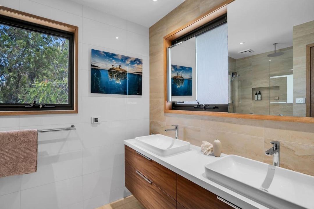 Photo of Bathroom in Coningham