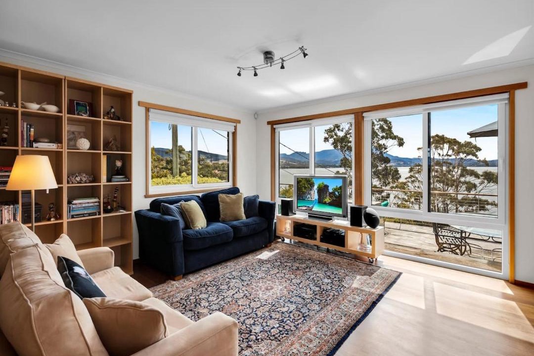 Photo of Livingroom in Coningham