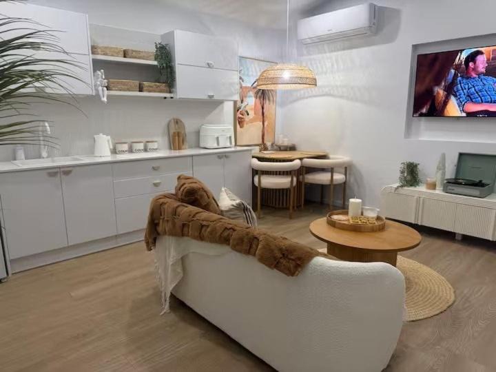 Photo of Livingroom in Catherine Hill Bay