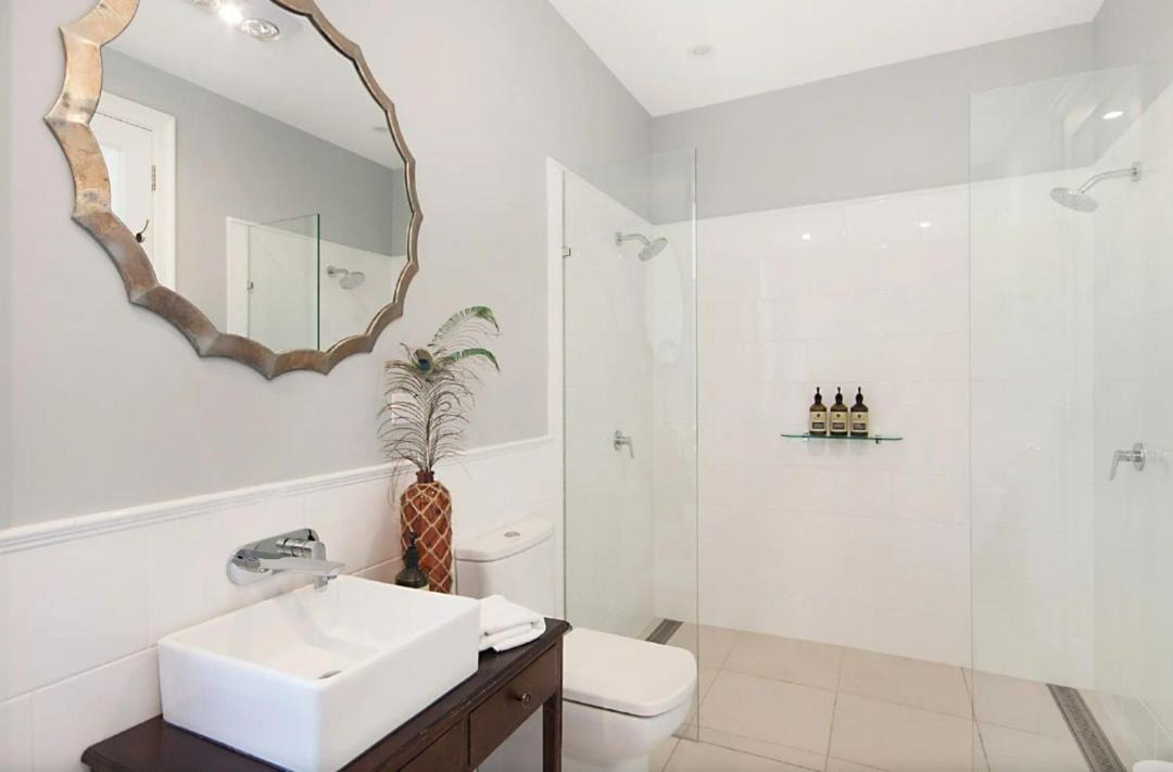 Photo of Bathroom in Belford