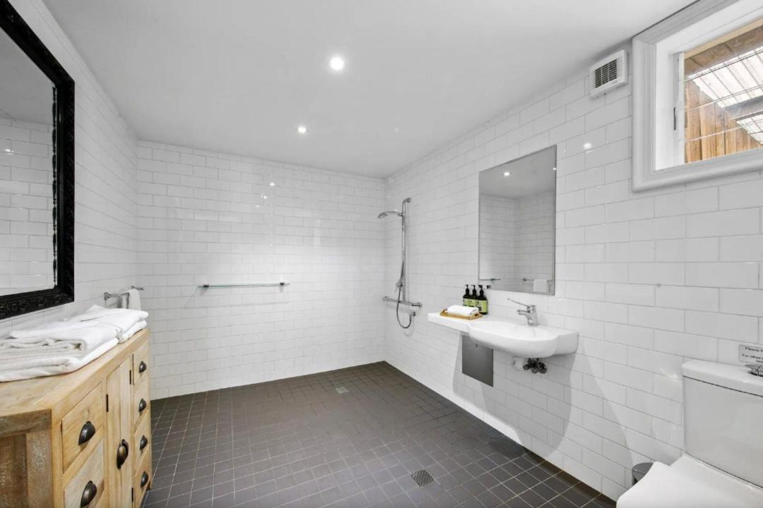 Photo of Bathroom in Belford