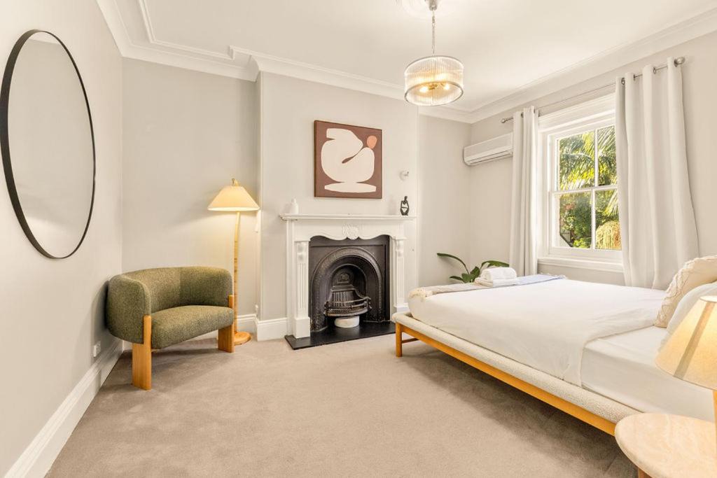 Photo of Others in Potts Point