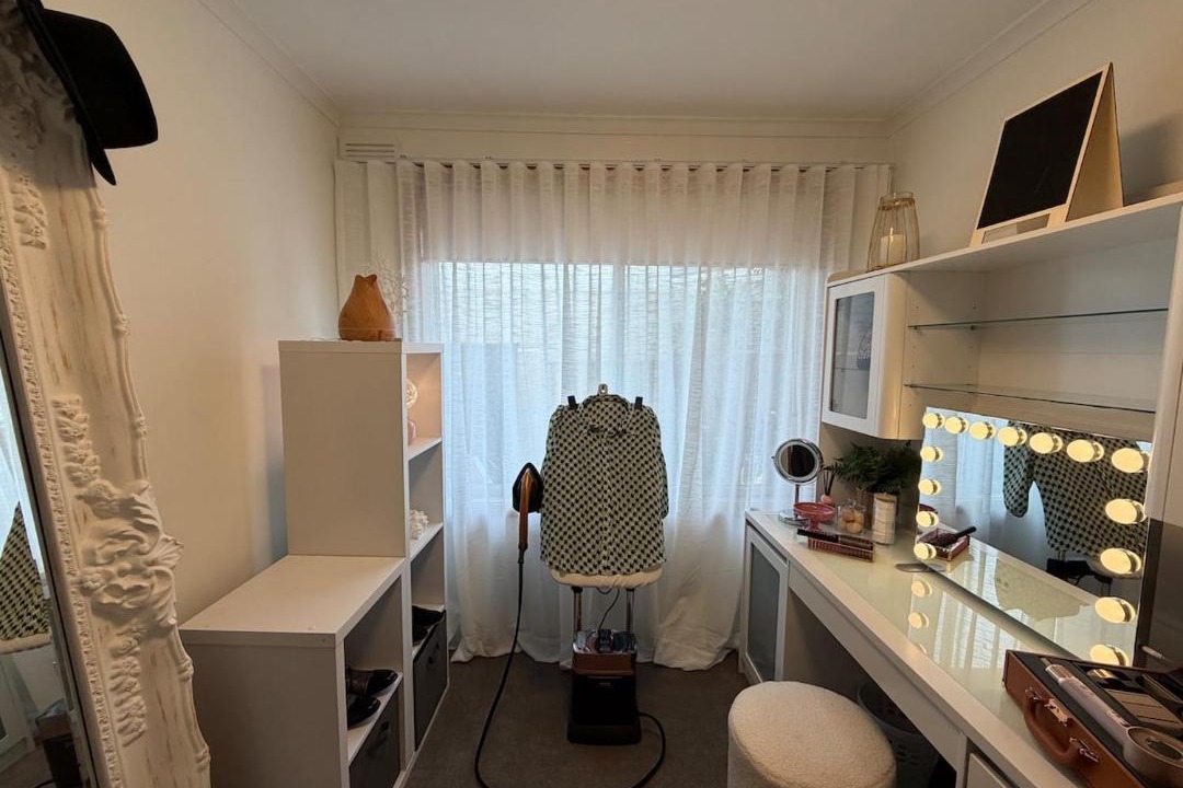 Photo of Bedroom in Howrah