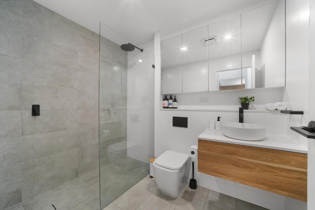 Photo of Bathroom in Mascot