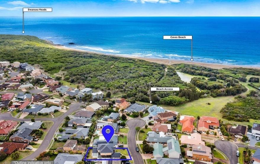 Photo of Others in Caves Beach