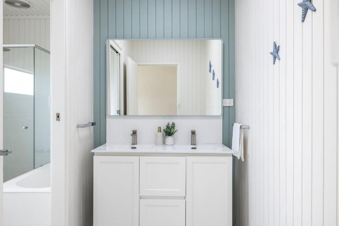 Photo of Bathroom in Shoal Bay