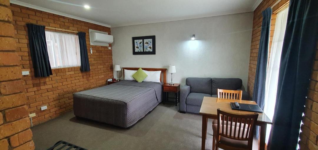 Photo of Others in Deniliquin