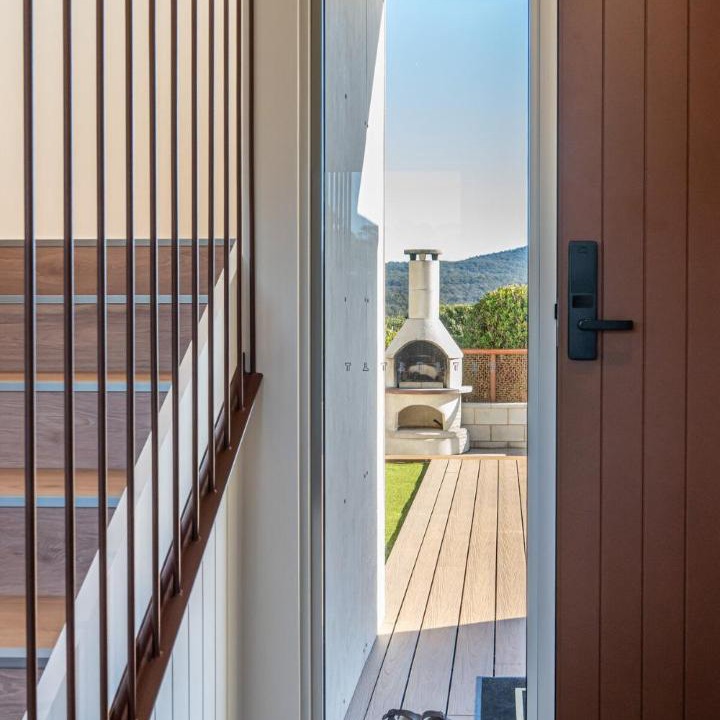 Photo of Patio Balcony in Binalong Bay