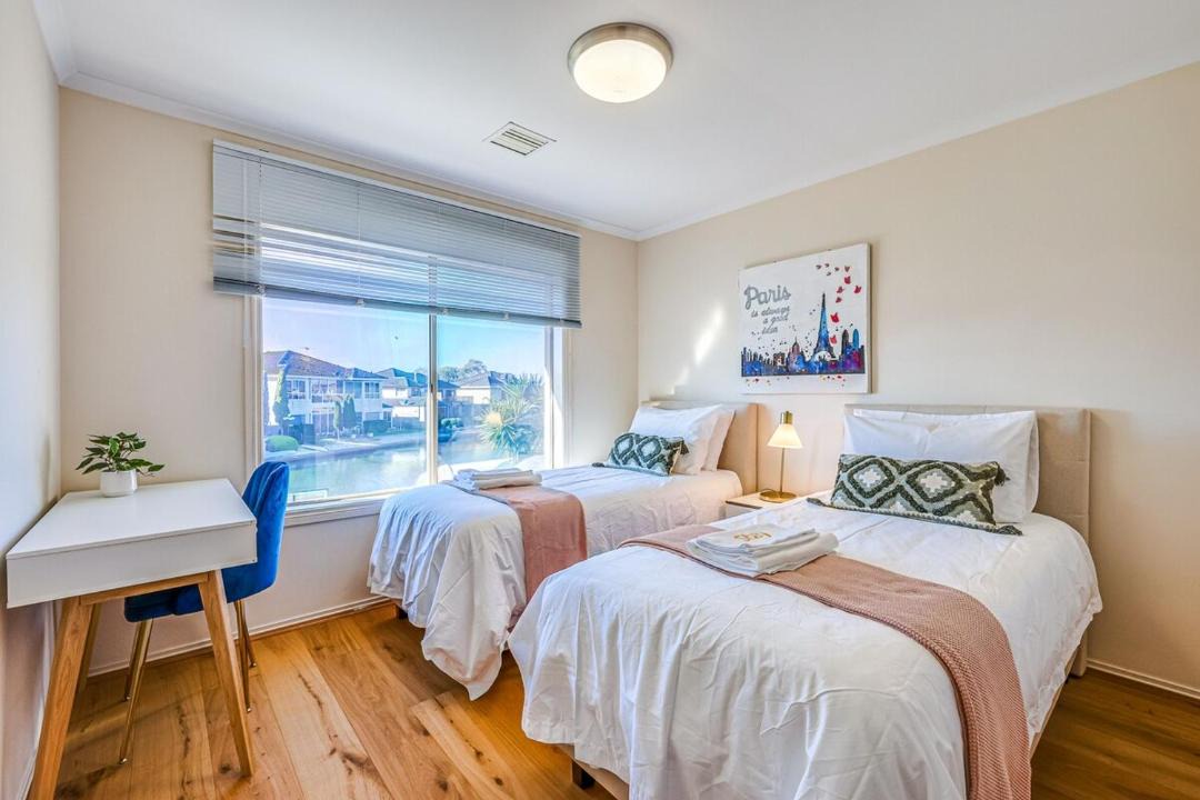 Photo of Bedroom in Sanctuary Lakes