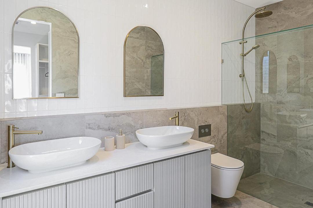 Photo of Bathroom in Indented Head