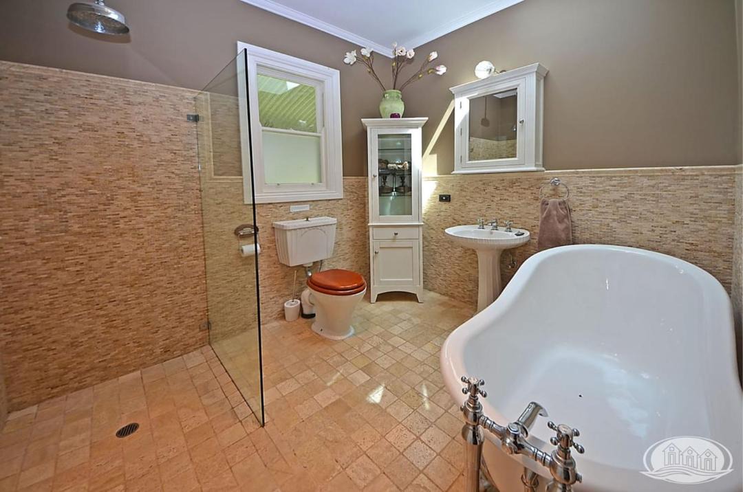 Photo of Bathroom in Cashmore