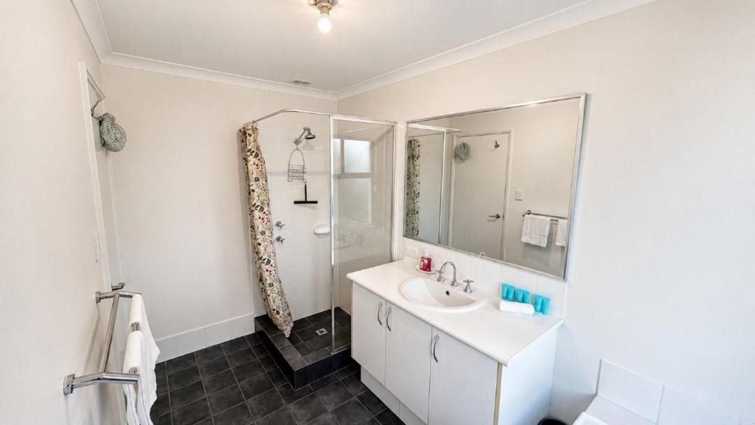 Photo of Bathroom in Broadwater