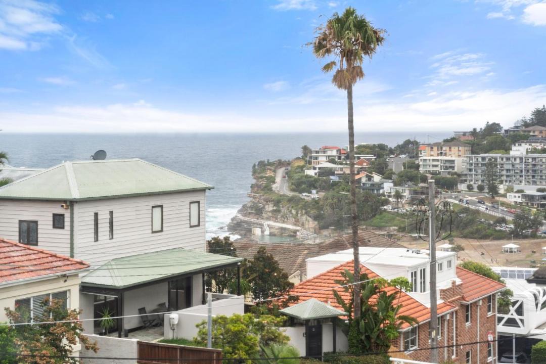 Photo of Others in Bronte