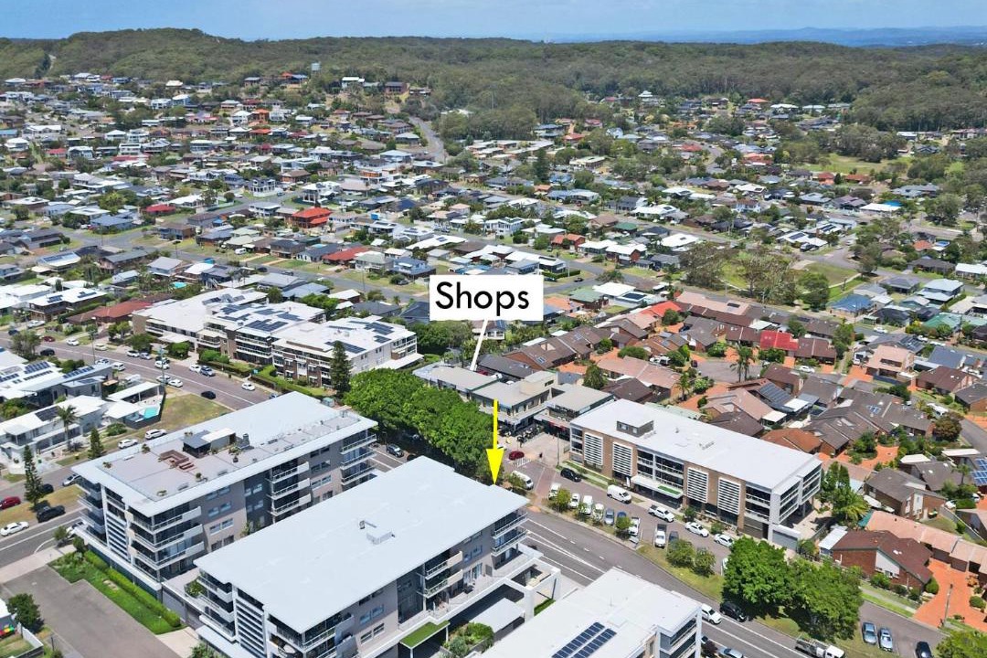 Photo of Others in Caves Beach