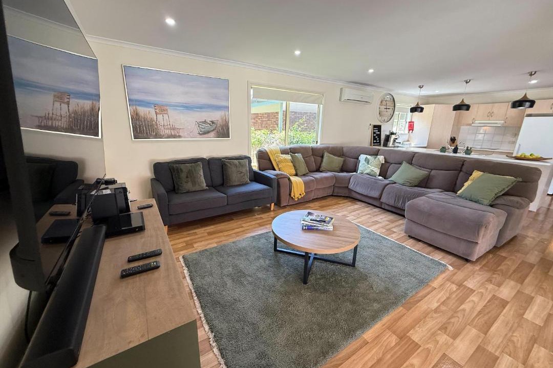 Photo of Livingroom in Melville