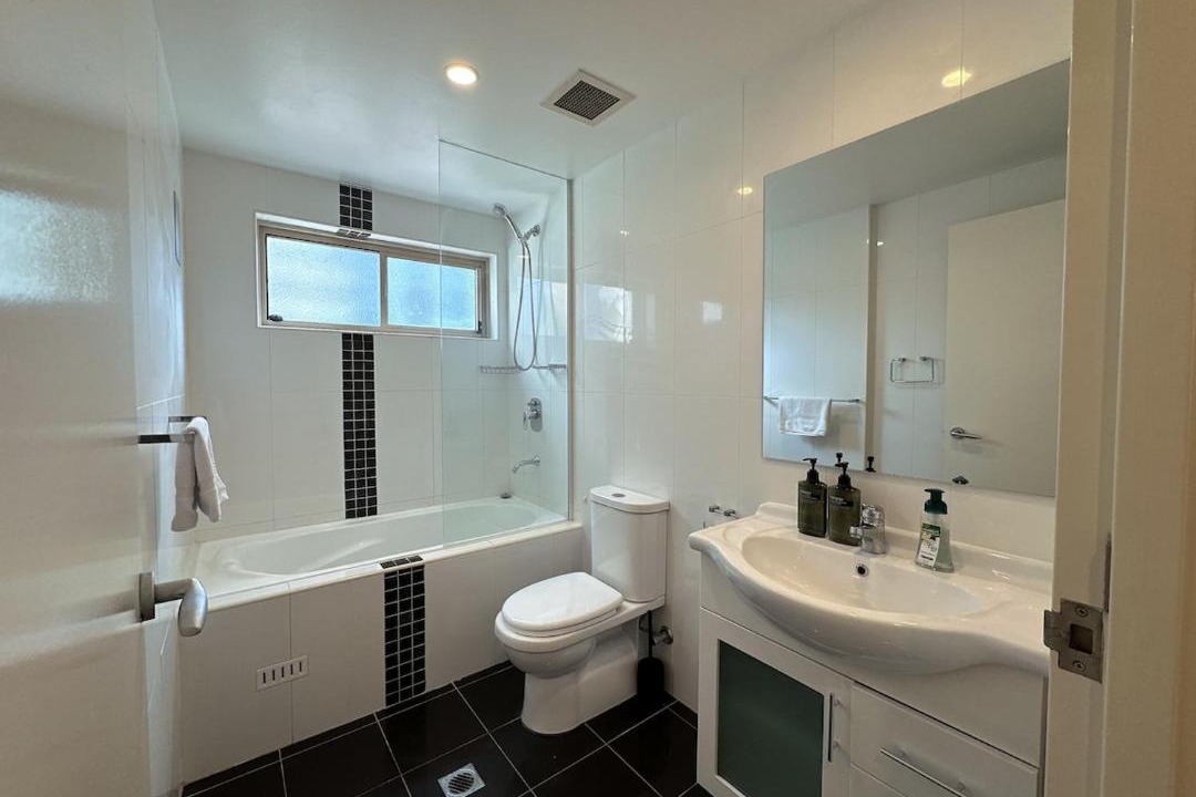 Photo of Bathroom in Mascot