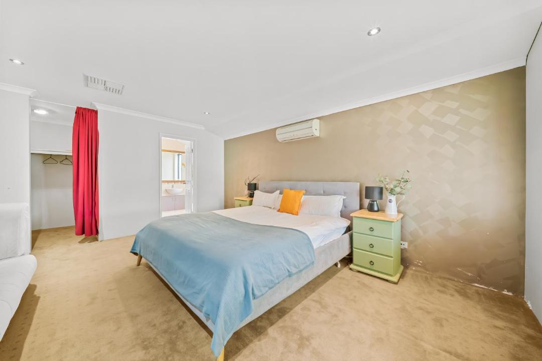 Photo of Others in Thornlie