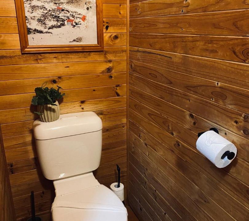 Photo of Bathroom in Tawonga South