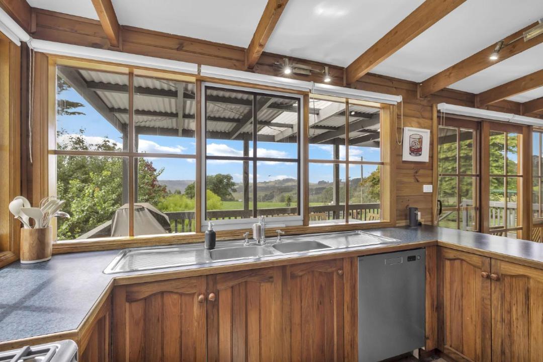 Photo of Kitchen in Allambee Reserve