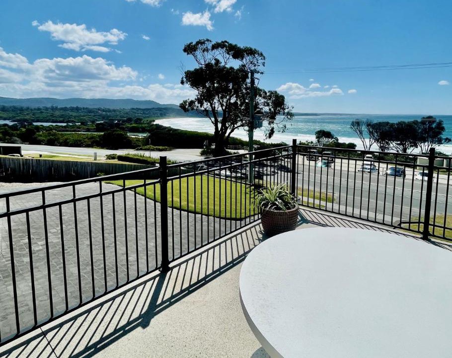 Photo of Patio Balcony in Binalong Bay