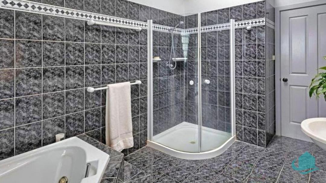 Photo of Bathroom in Yarrawonga Park