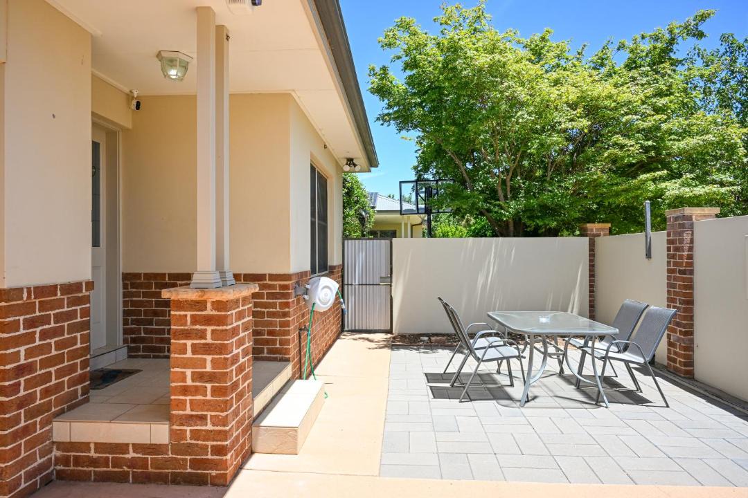 Photo of Others in Griffith