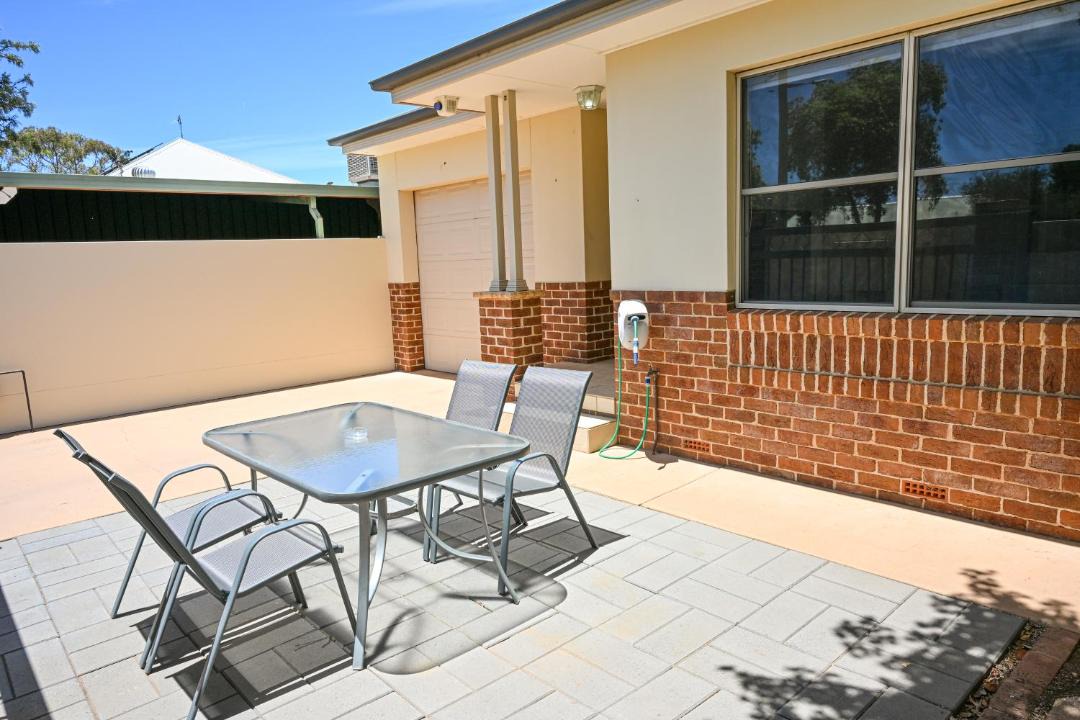 Photo of Others in Griffith
