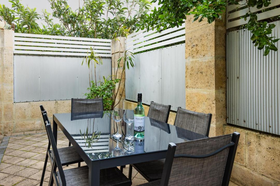 Photo of Patio Balcony in Albany