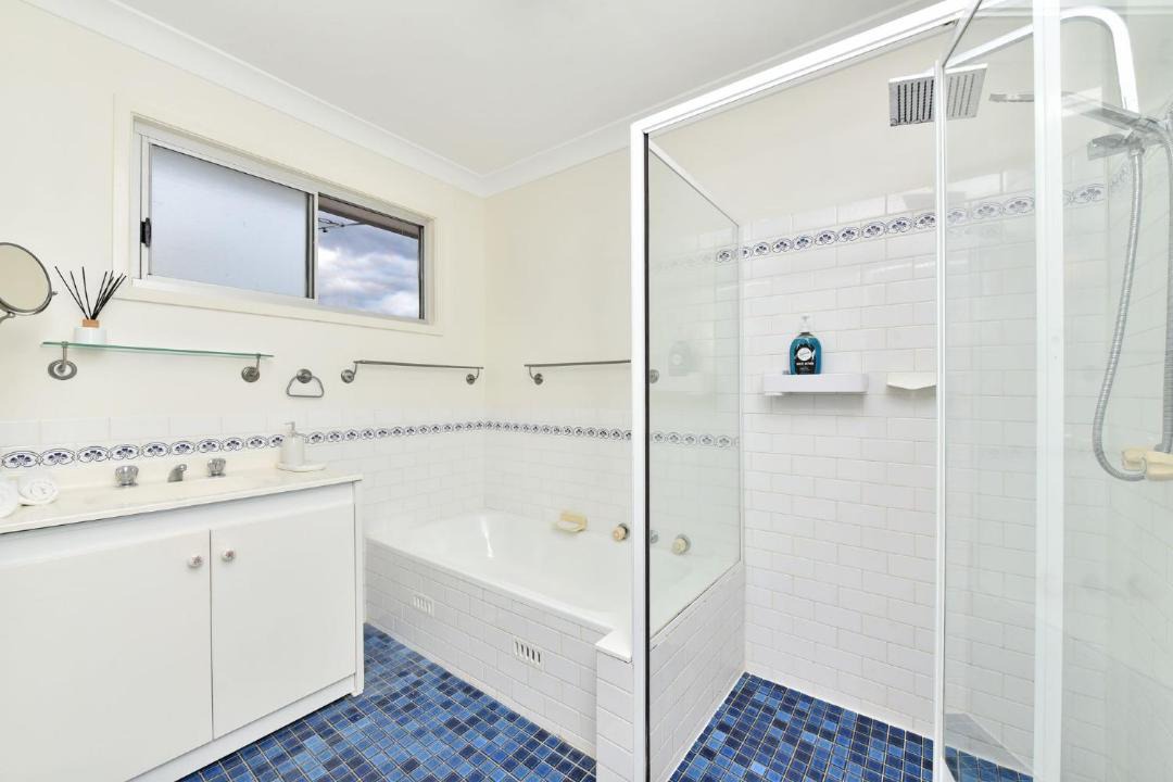 Photo of Bathroom in Broke