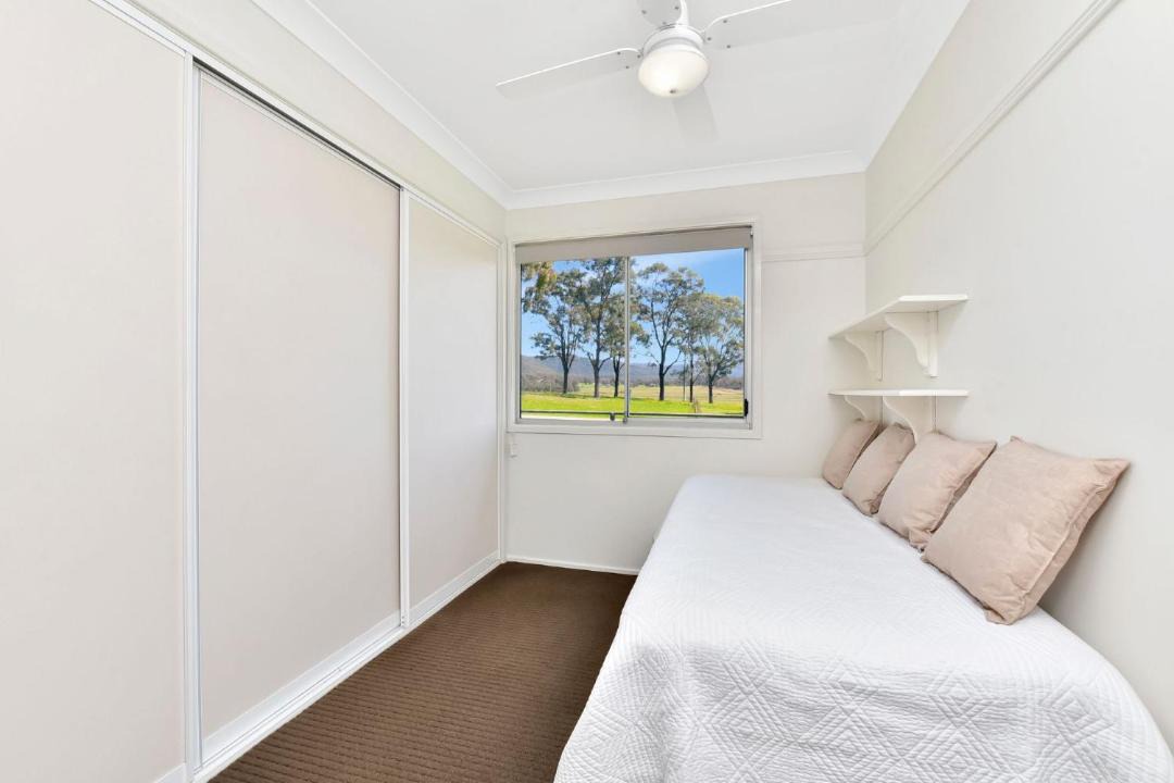 Photo of Bedroom in Broke