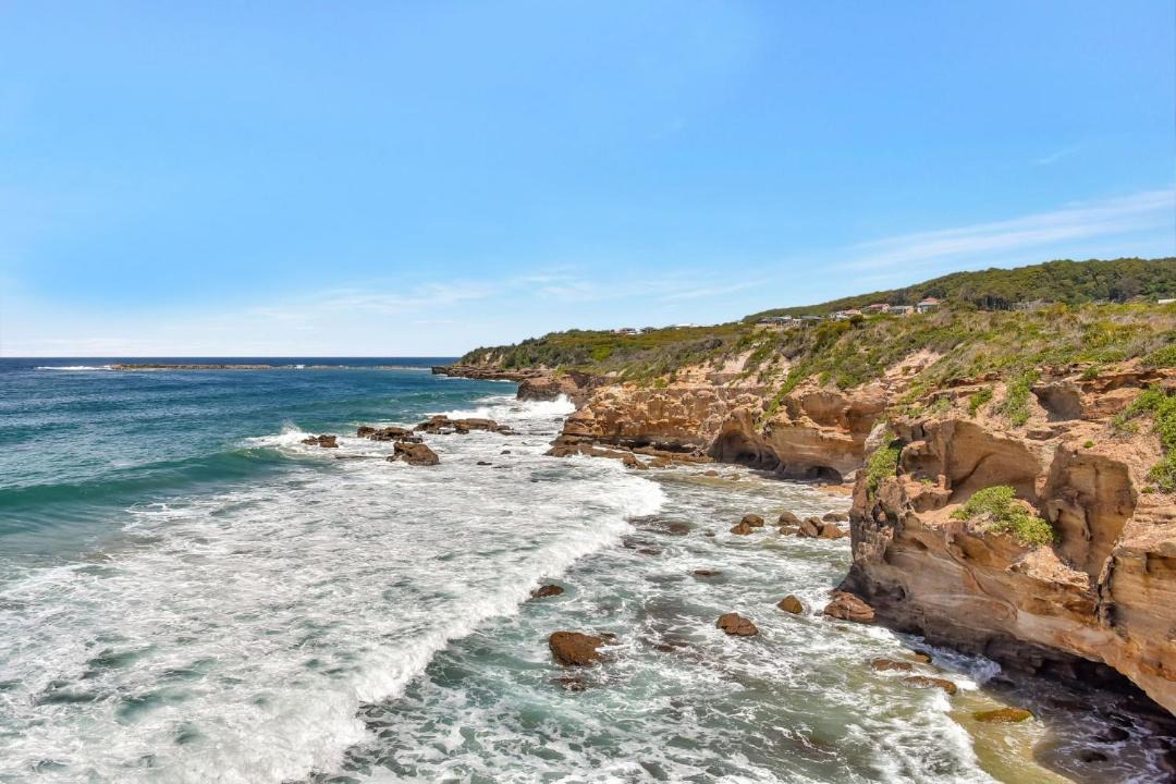 Photo of Others in Caves Beach