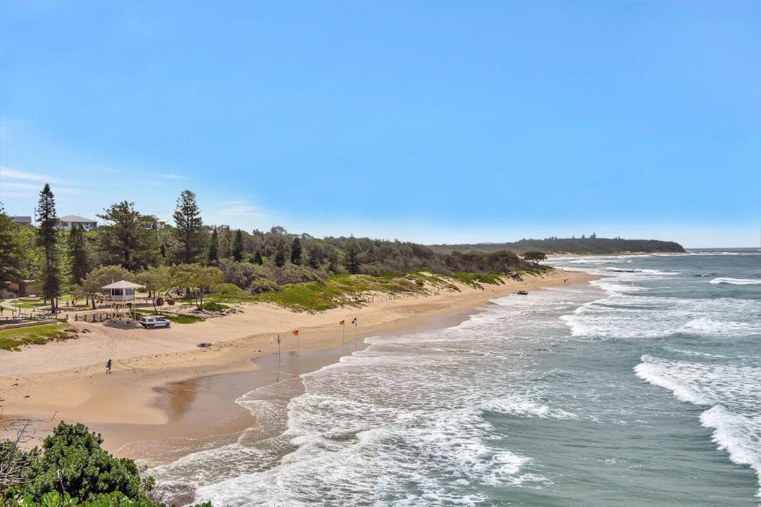 Photo of Others in Caves Beach