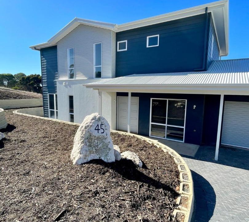Photo of Others in Emu Bay
