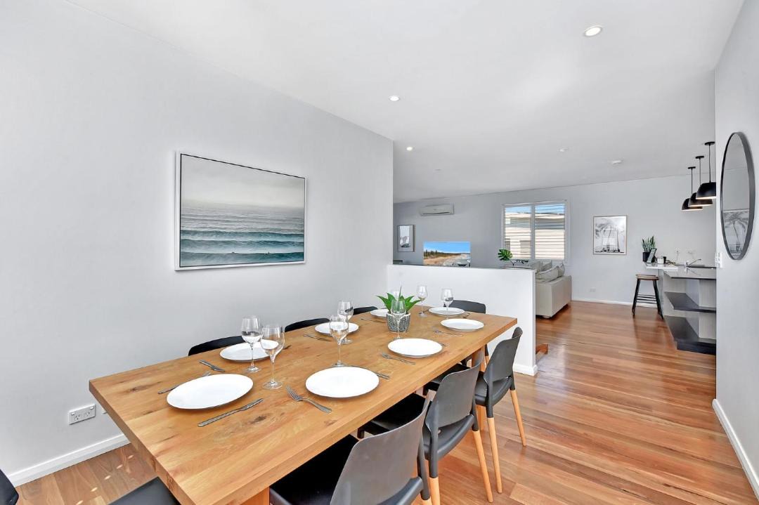 Photo of Others in Caves Beach
