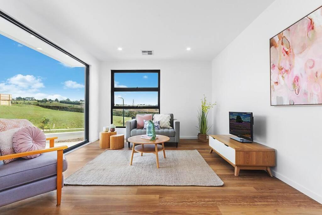 Photo of Others in Highton