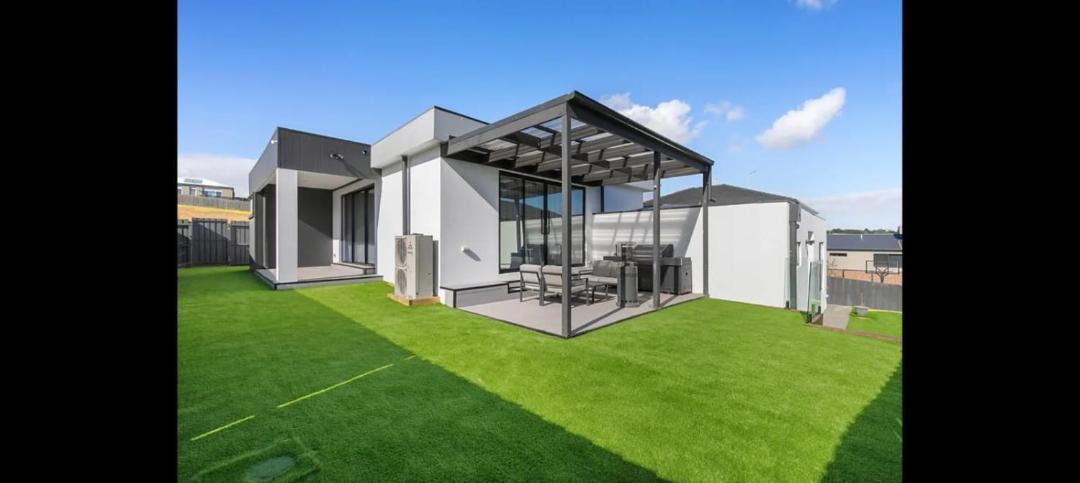 Photo of Others in Highton