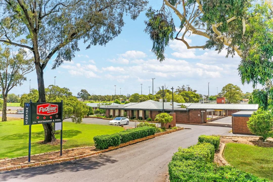 Photo of Others in Parkes