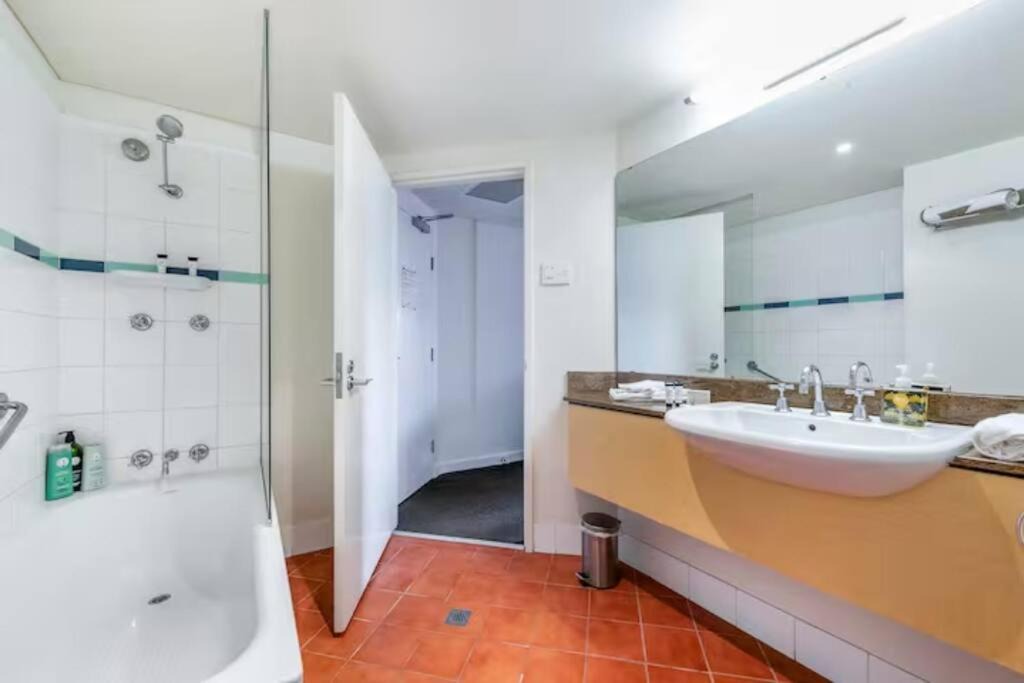 Photo of Bathroom in Darwin City Centre